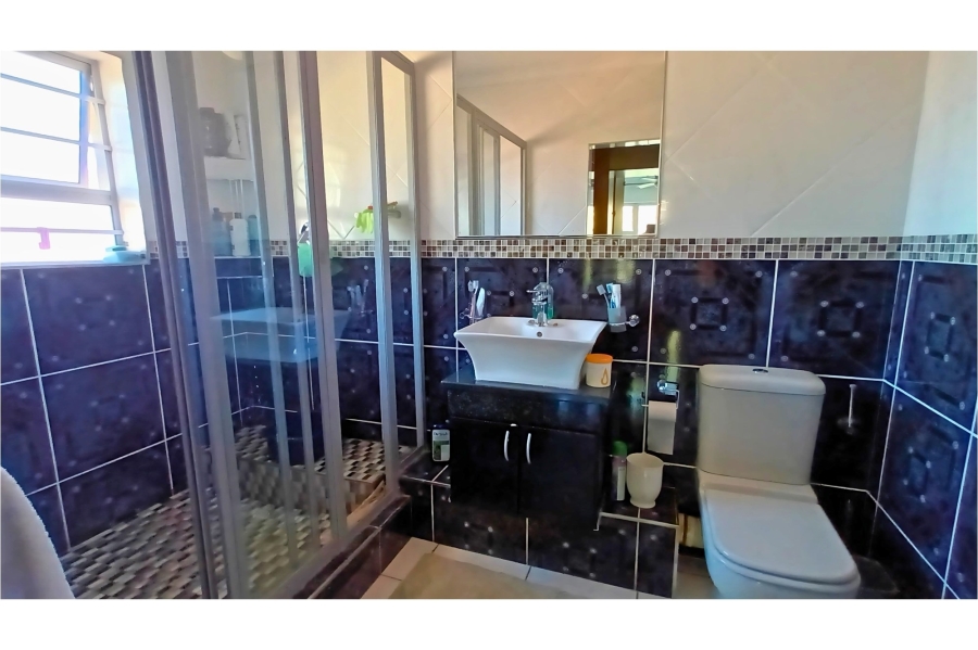 4 Bedroom Property for Sale in Blue Bend Eastern Cape